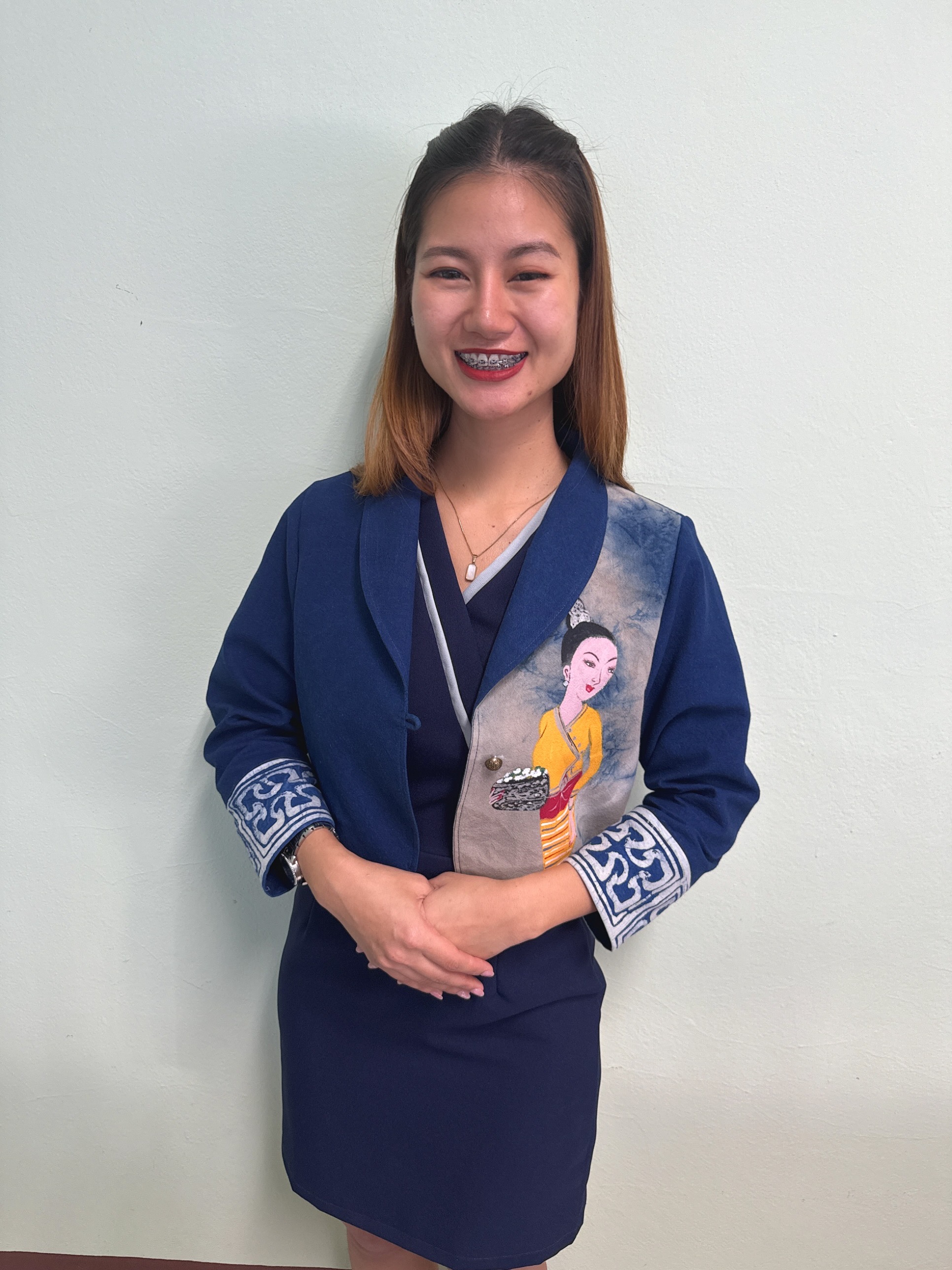 นางจิรภัทร์ อินทรรุจิกุล